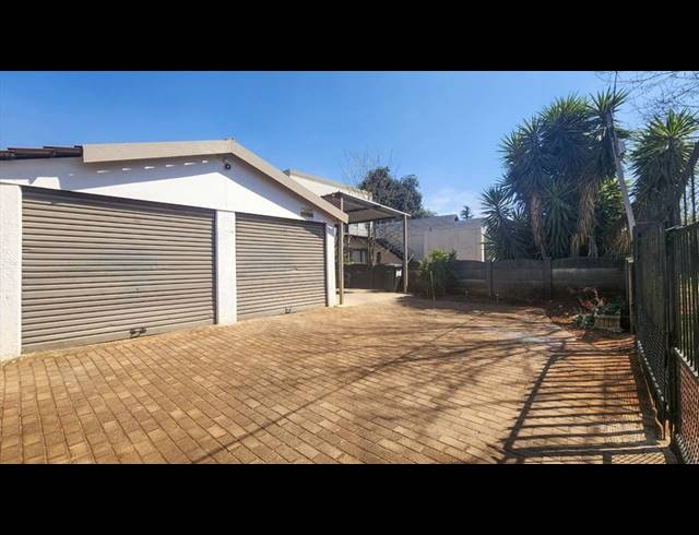 4 BEDROOM FREESTANDING FOR SALE IN BIRCHLEIGH
